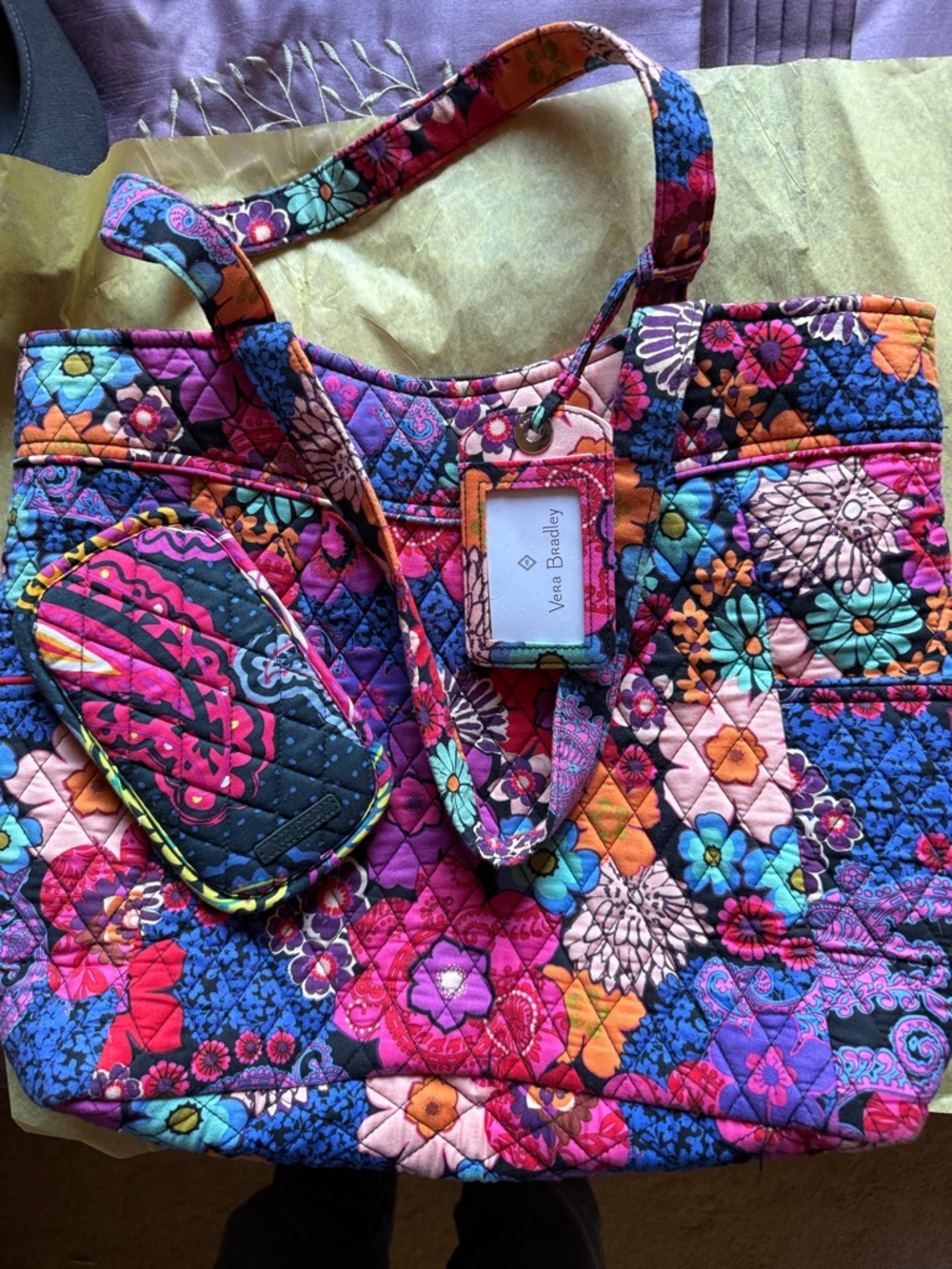 Vera Bradley Quilted Floral Fiesta Travel Tote Bag NEW!